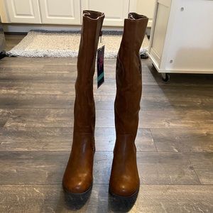 WB Personalize‎ Your Life Boots SZ 9. NWT